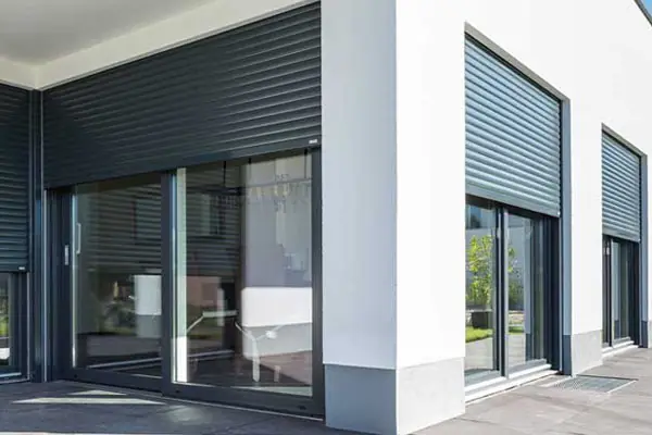 Electric external blinds